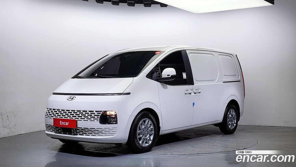 Hyundai Staria 2022