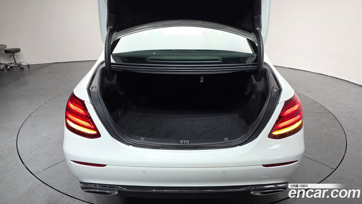 Mercedes-Benz E-Class 2017