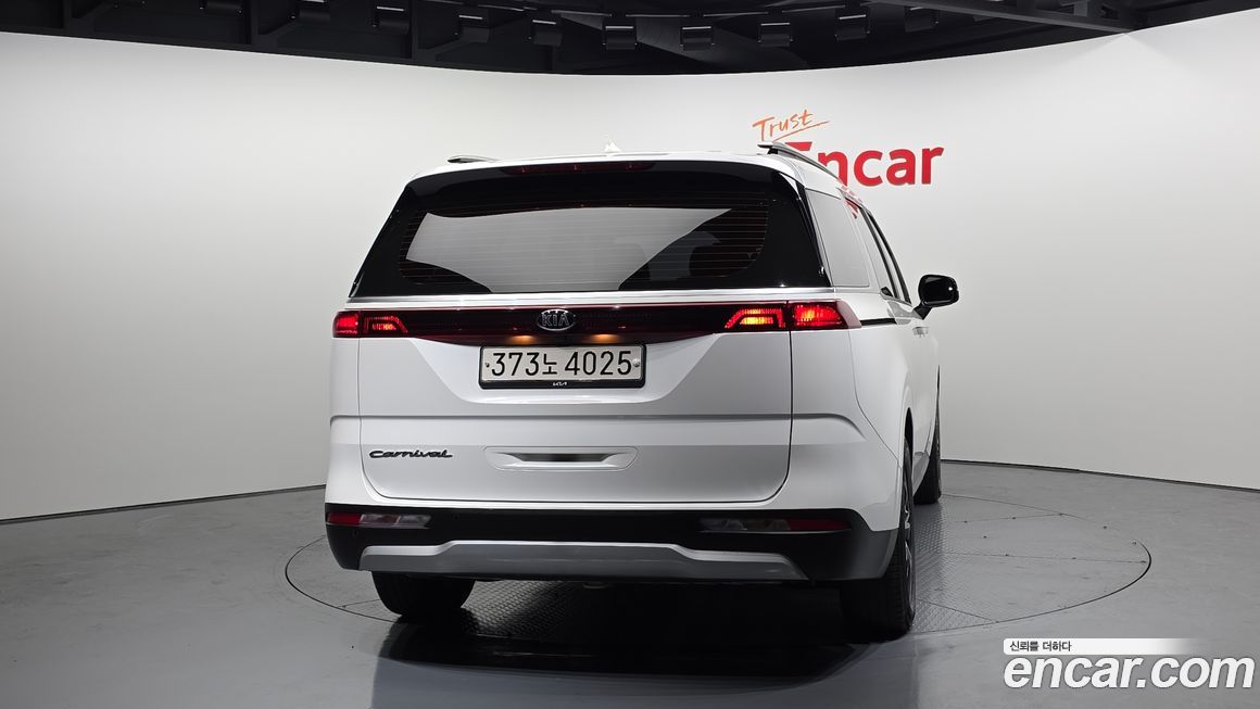 Kia Canival 2021