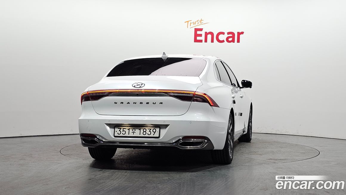 Hyundai Grandeur 2022