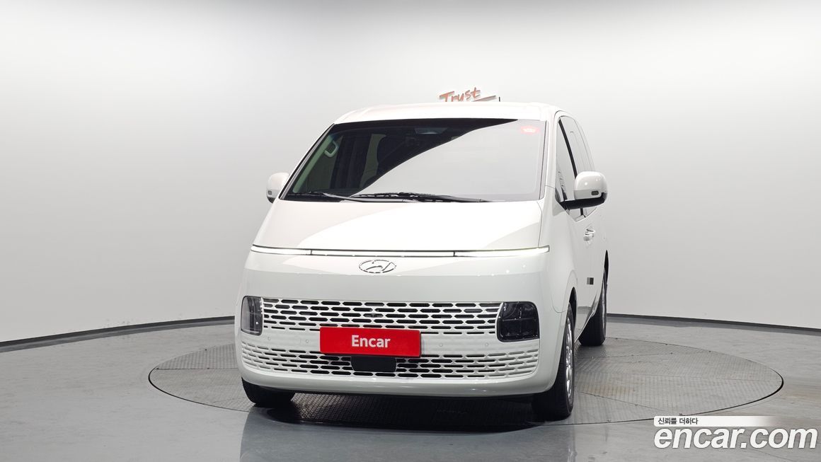 Hyundai Staria 2023