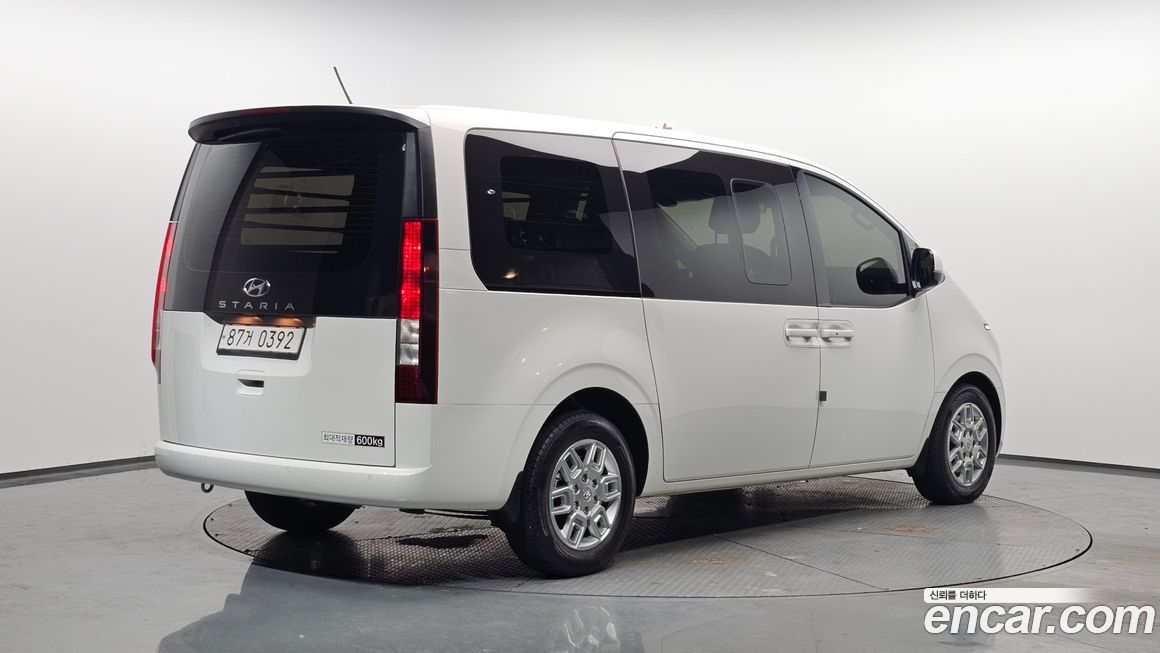 Hyundai Staria 2023