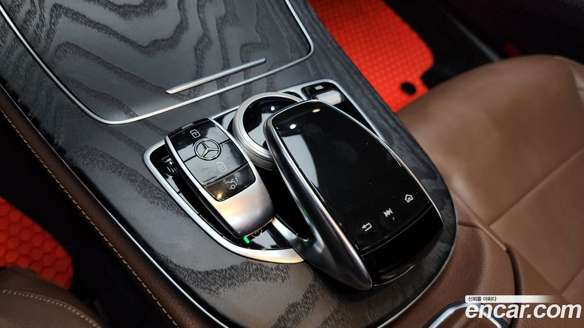 Mercedes-Benz E-Class 2020