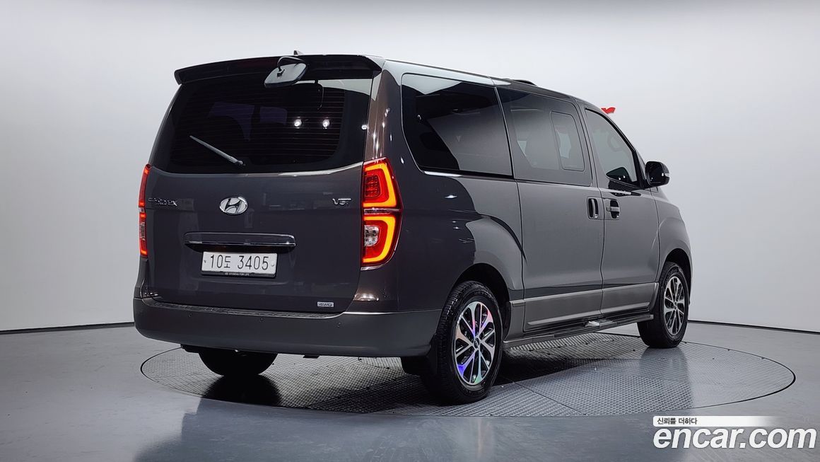 Hyundai Starex 2019