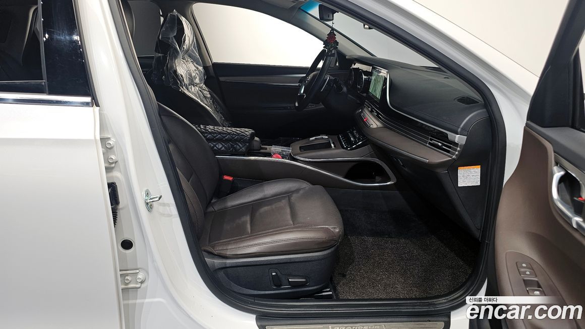 Hyundai Grandeur 2021