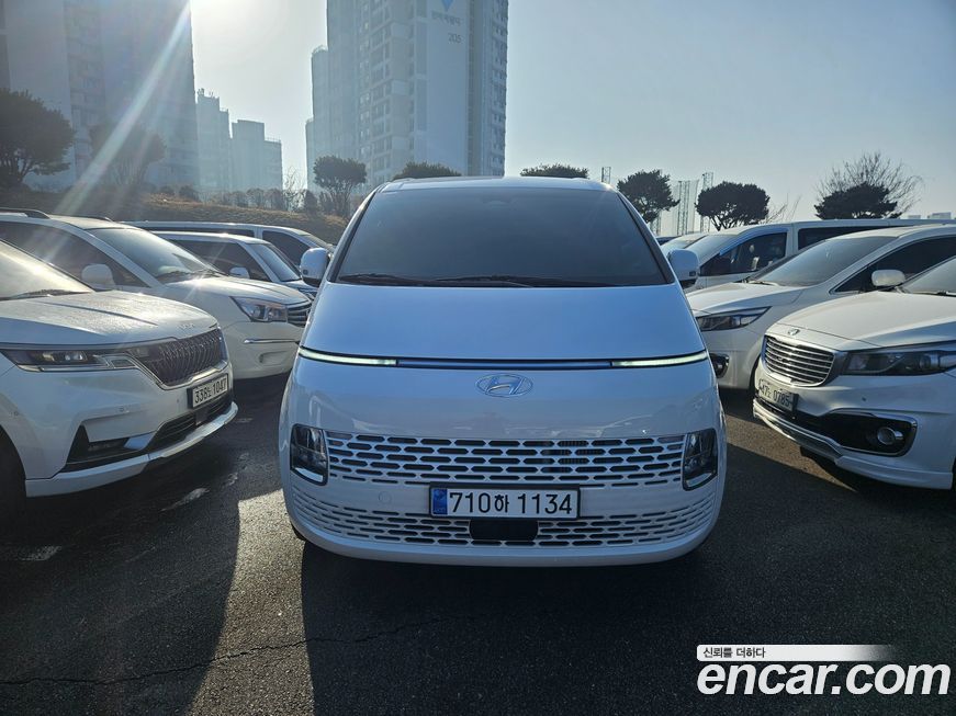 Hyundai Staria 2024