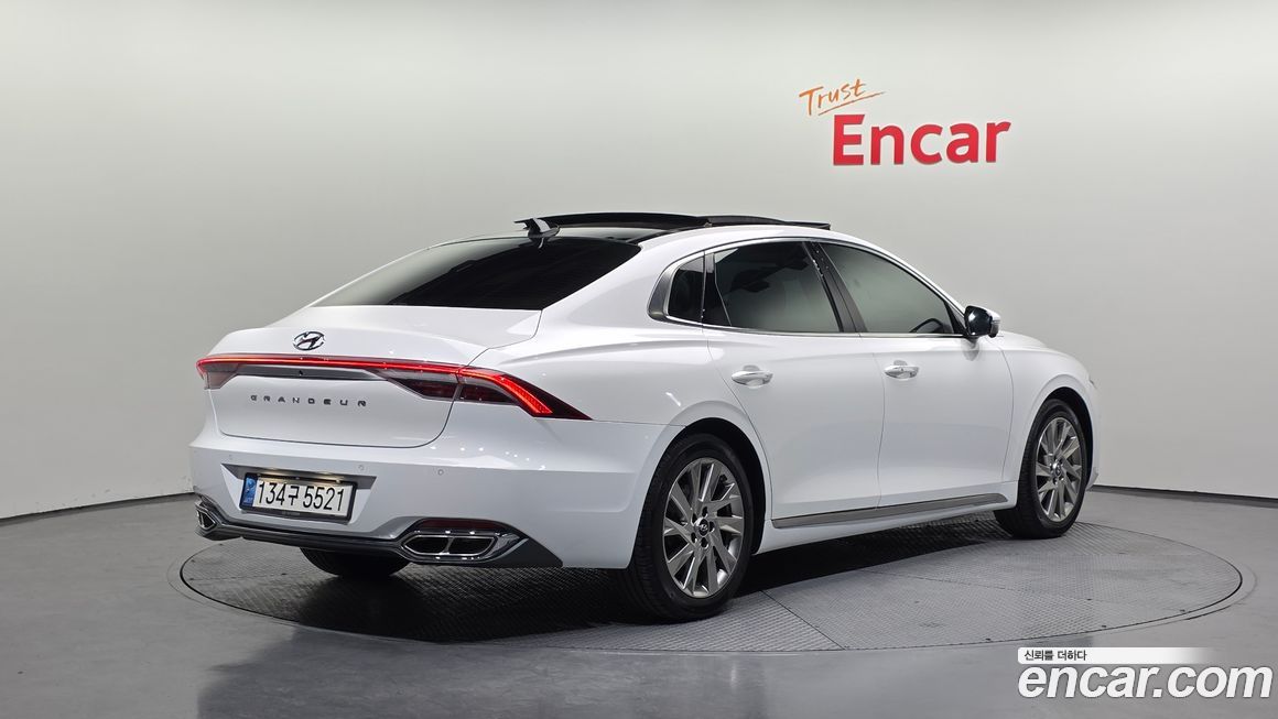 Hyundai Grandeur 2022