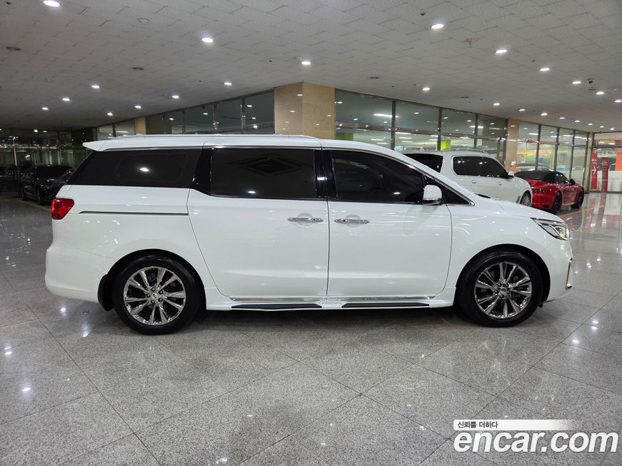 Kia Canival 2019