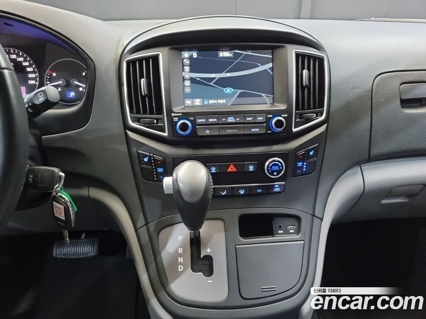 Hyundai Starex 2019