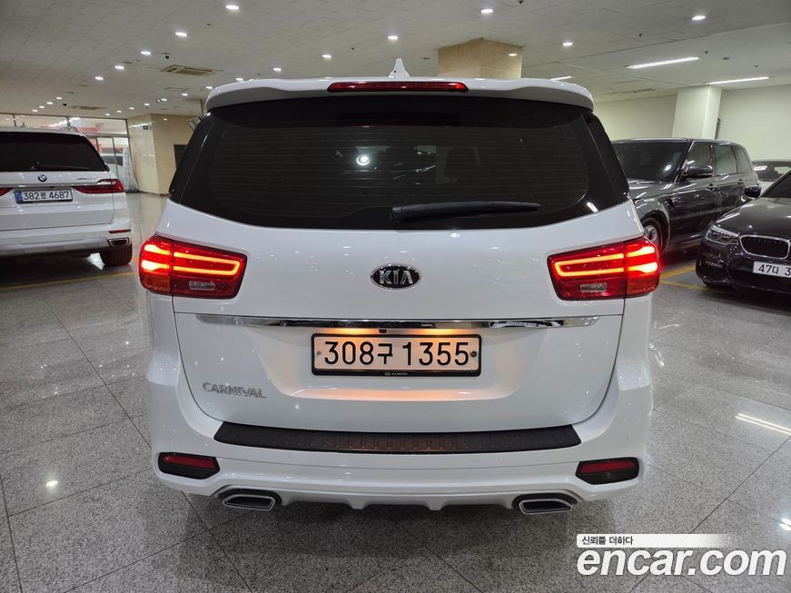 Kia Canival 2019
