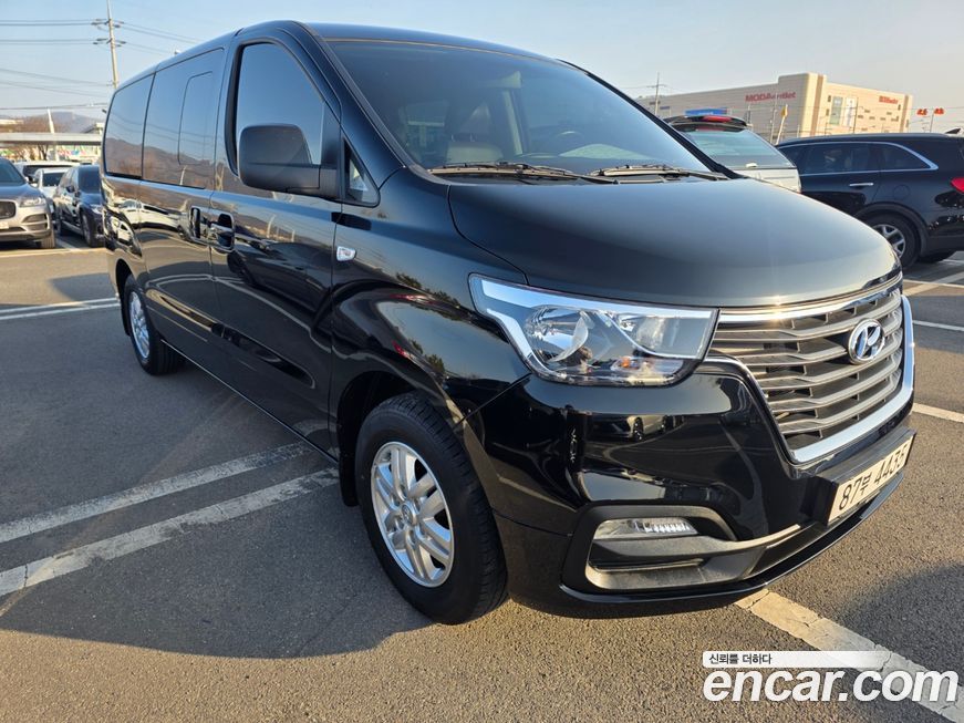 Hyundai Starex 2021