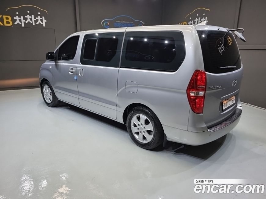 Hyundai Starex 2019