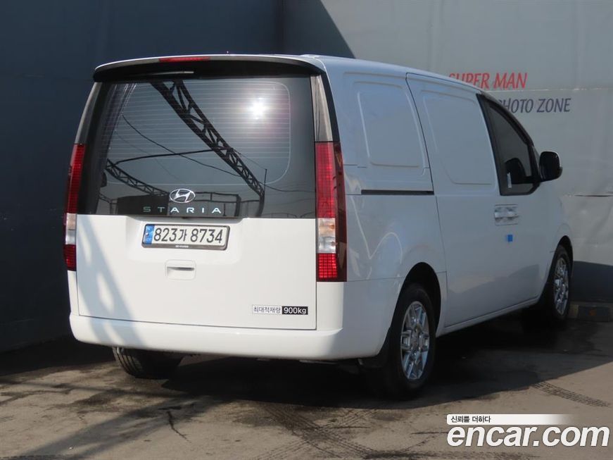 Hyundai Staria 2023