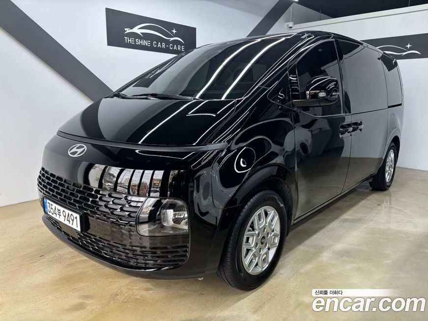 Hyundai Staria 2025