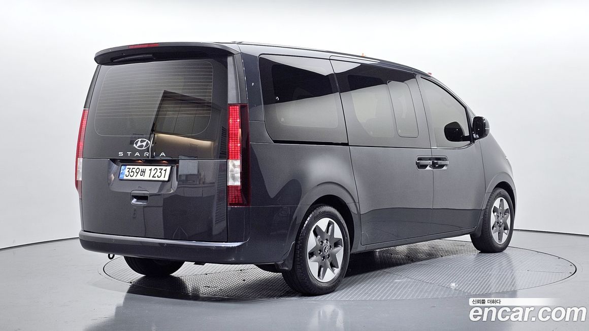 Hyundai Staria 2022