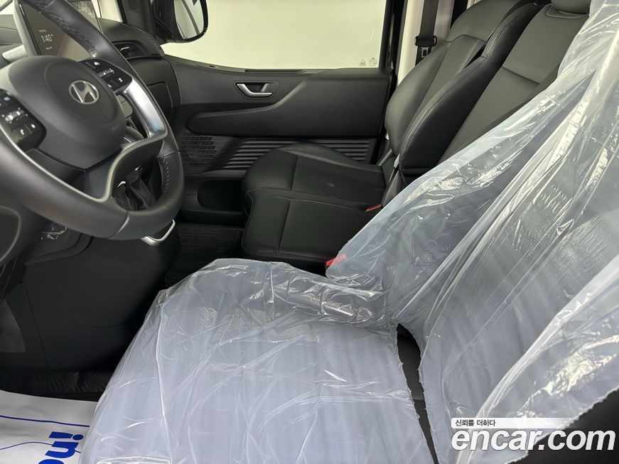 Hyundai Staria 2025