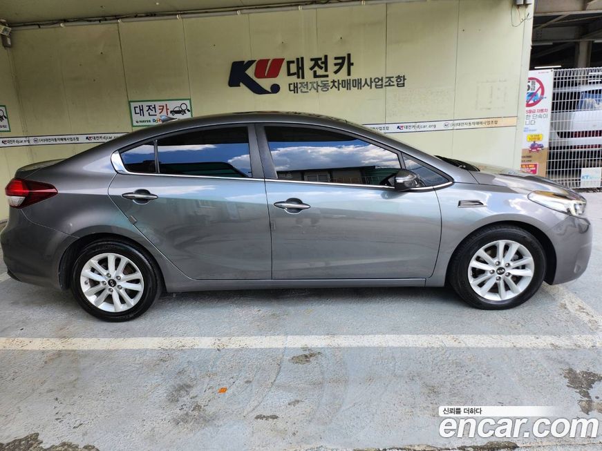 Kia K3 2016