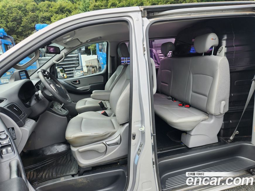 Hyundai Starex 2016