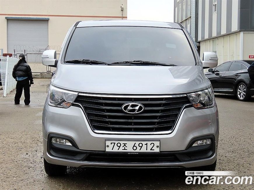 Hyundai Starex 2018