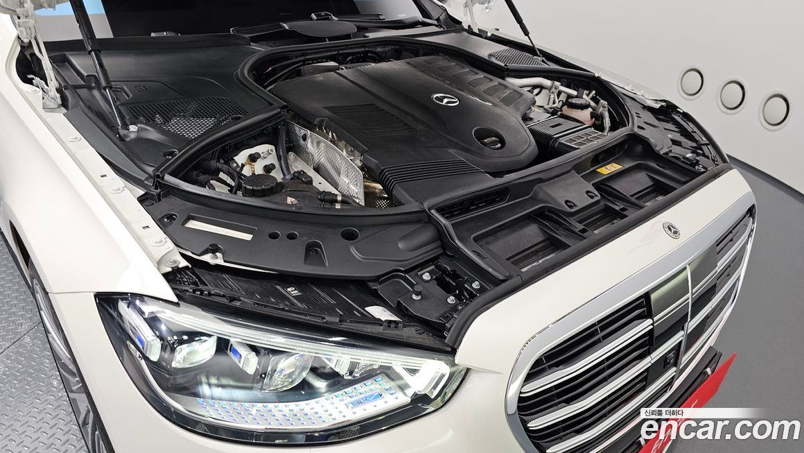 Mercedes-Benz S-Class 2023
