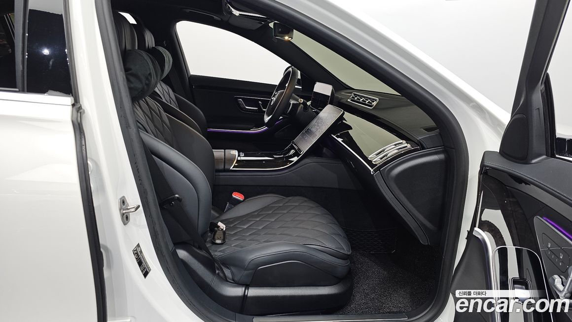 Mercedes-Benz S-Class 2023