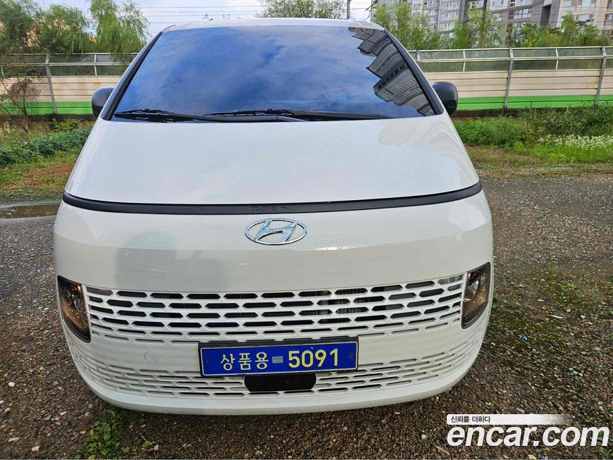 Hyundai Staria 2023