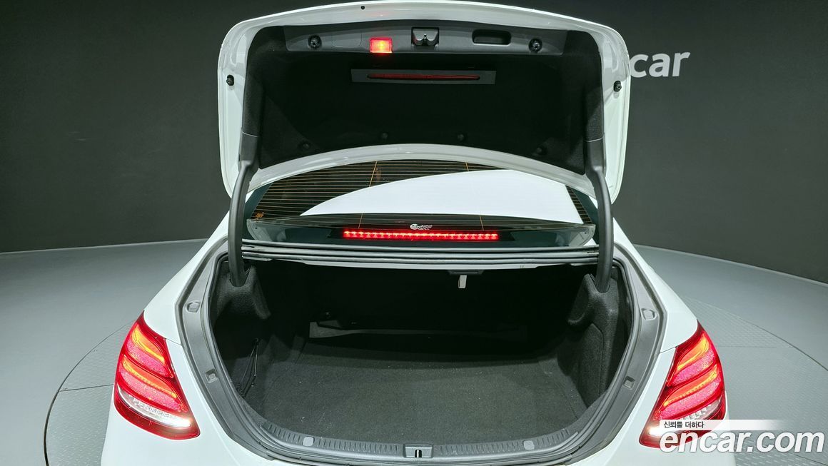 Mercedes-Benz E-Class 2019