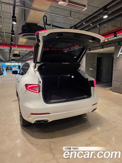 Maserati Levante 2017