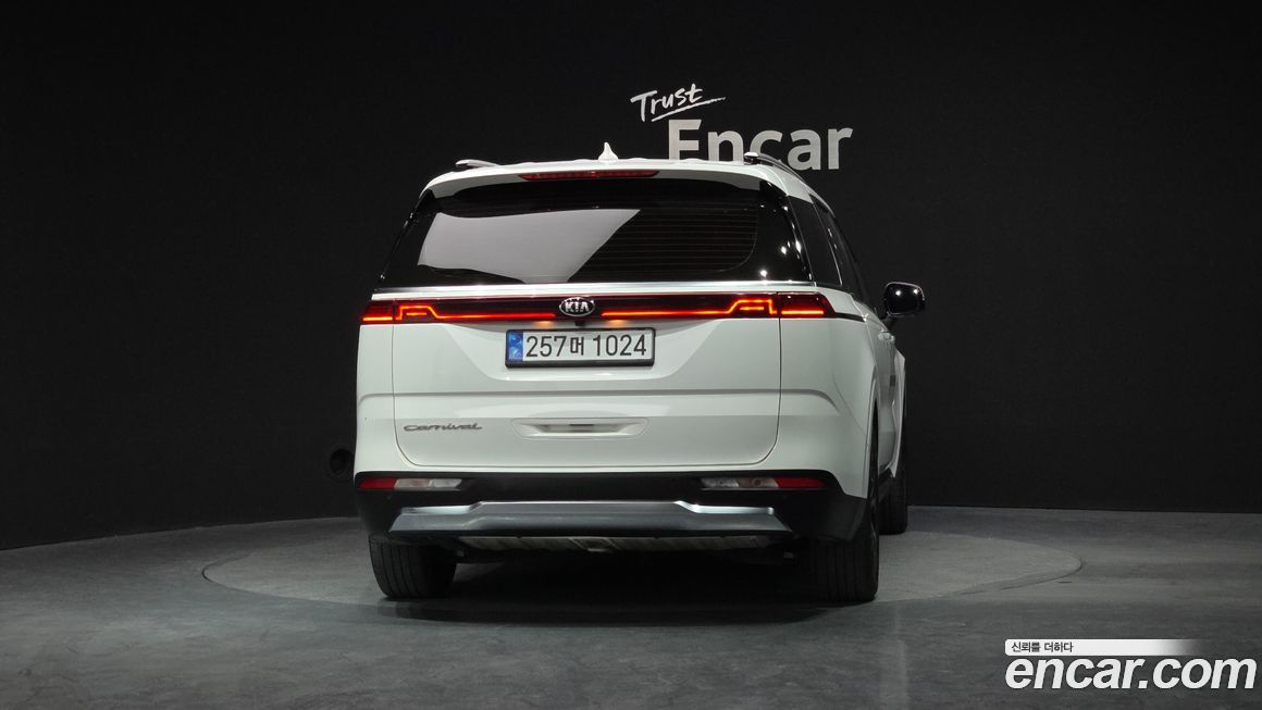 Kia Canival 2021