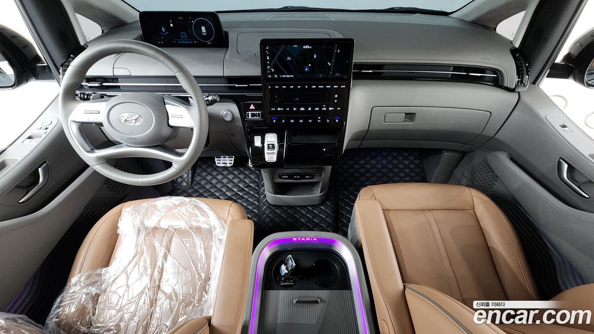 Hyundai Staria 2024