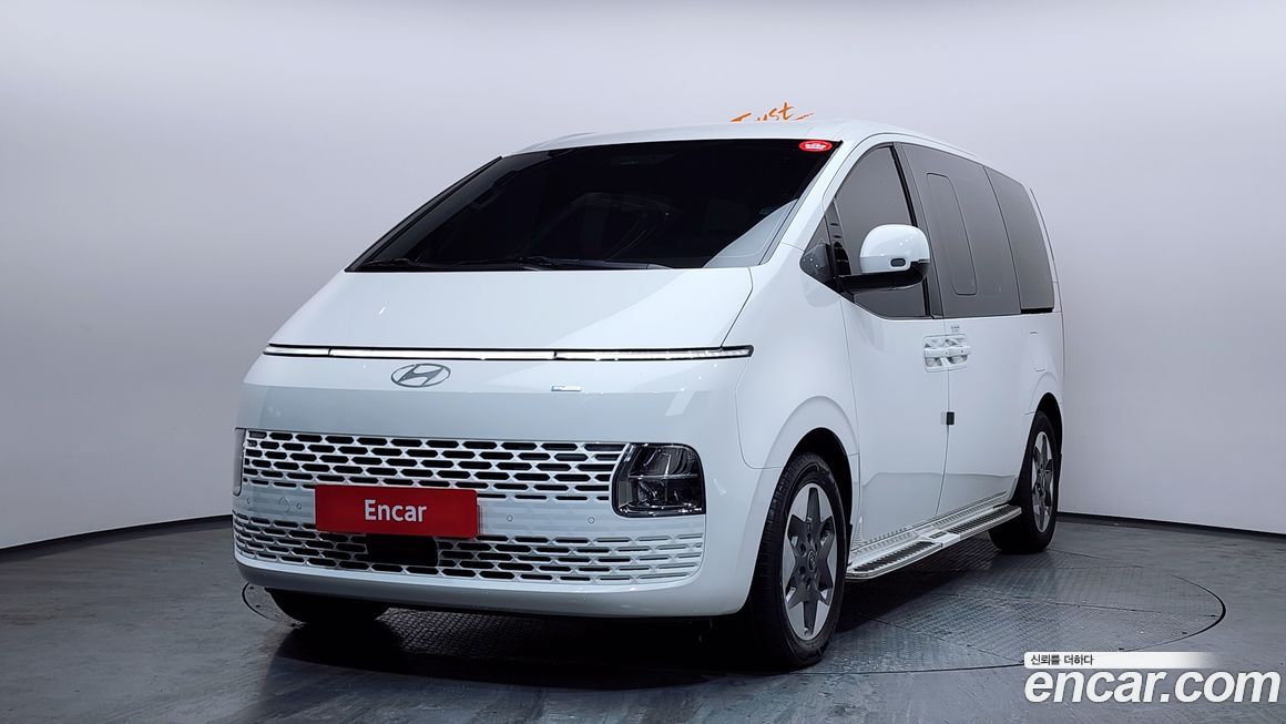 Hyundai Staria 2025