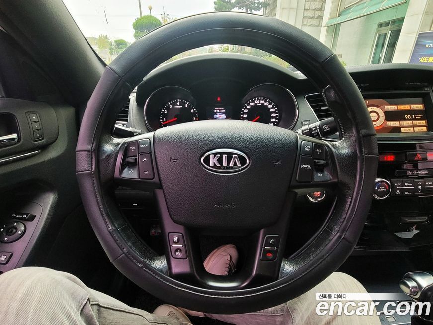Kia K7 2011