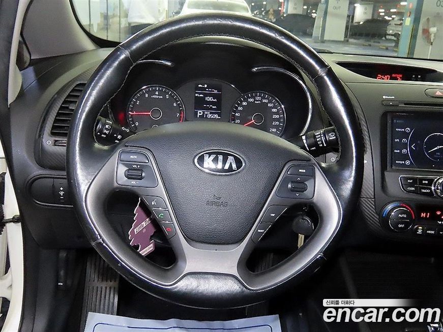 Kia K3 2013