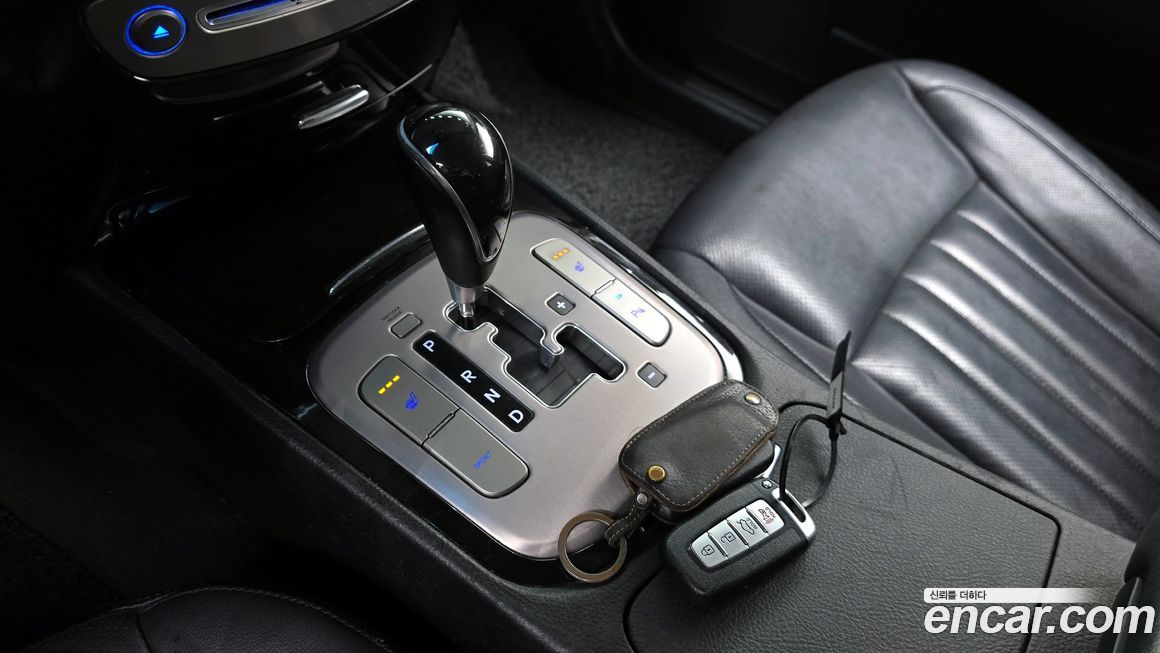 Hyundai Genesis 2013