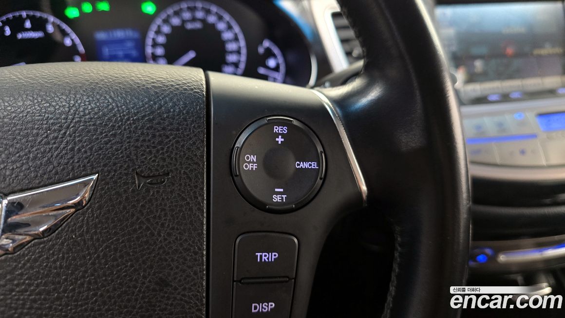 Hyundai Genesis 2013