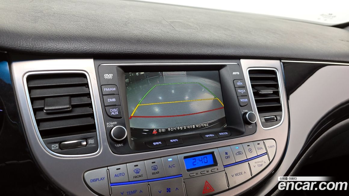 Hyundai Genesis 2013