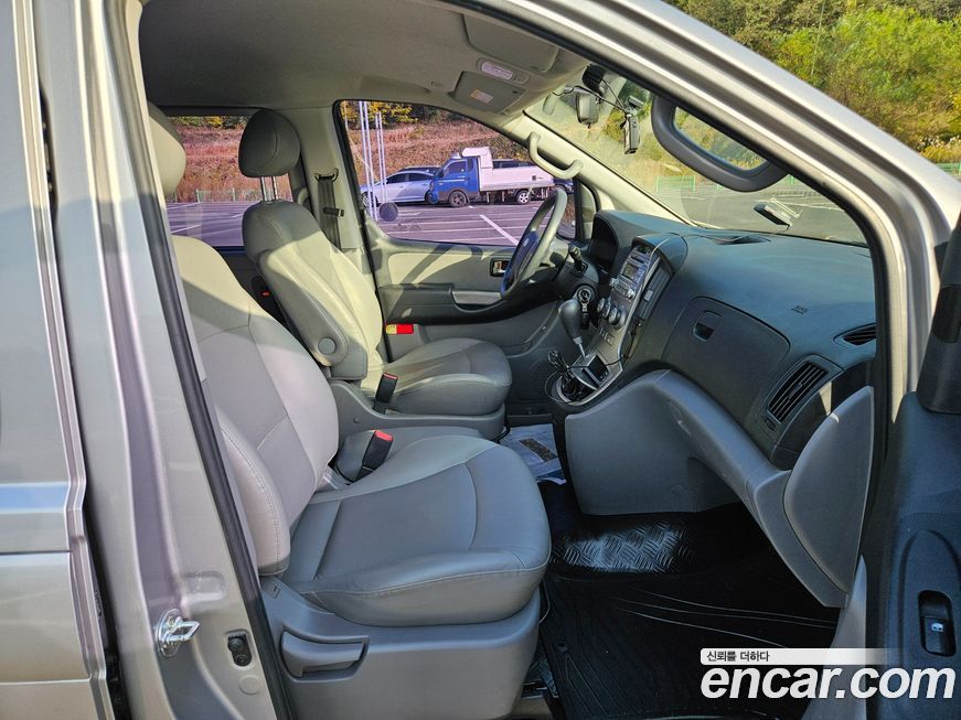 Hyundai Starex 2012