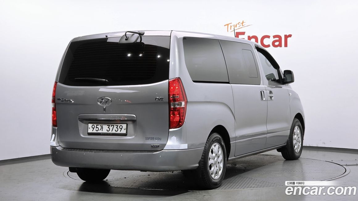 Hyundai Starex 2013