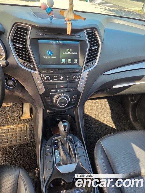 Hyundai Santafe 2015