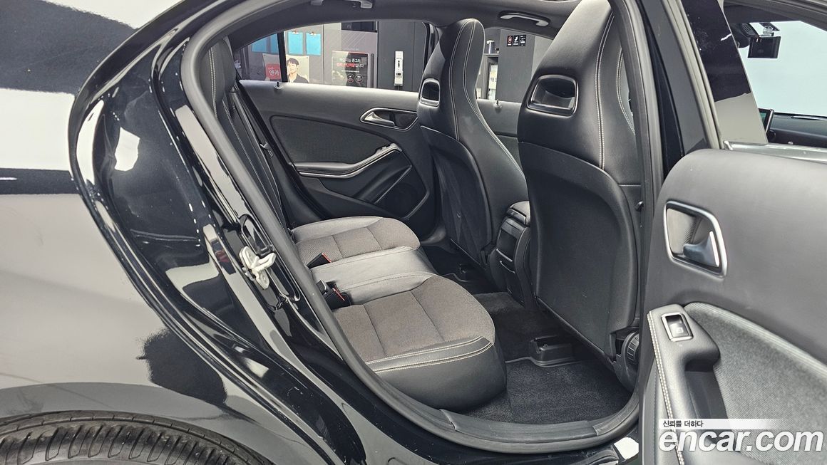 Mercedes-Benz A-Class 2015