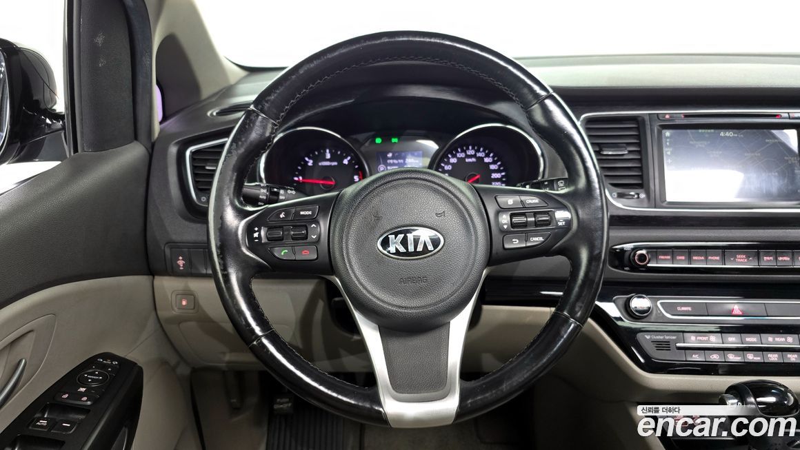 Kia Canival 2016