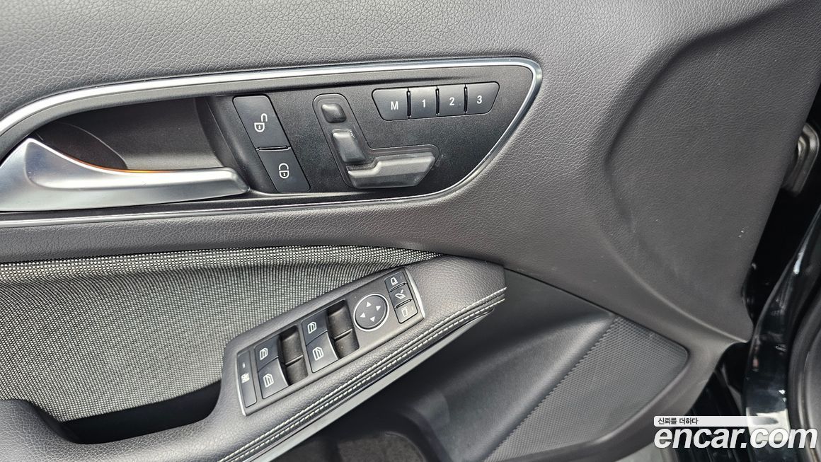 Mercedes-Benz A-Class 2015