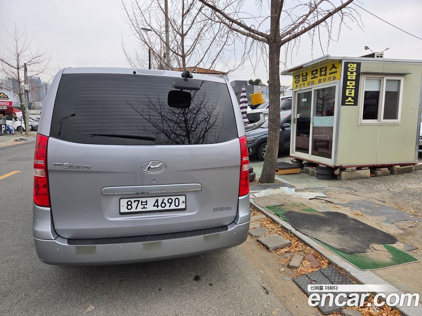 Hyundai Starex 2017