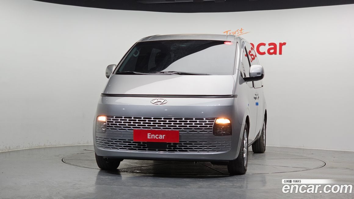 Hyundai Staria 2023