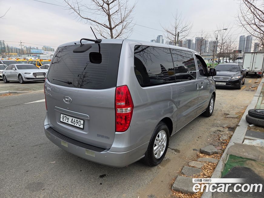 Hyundai Starex 2017