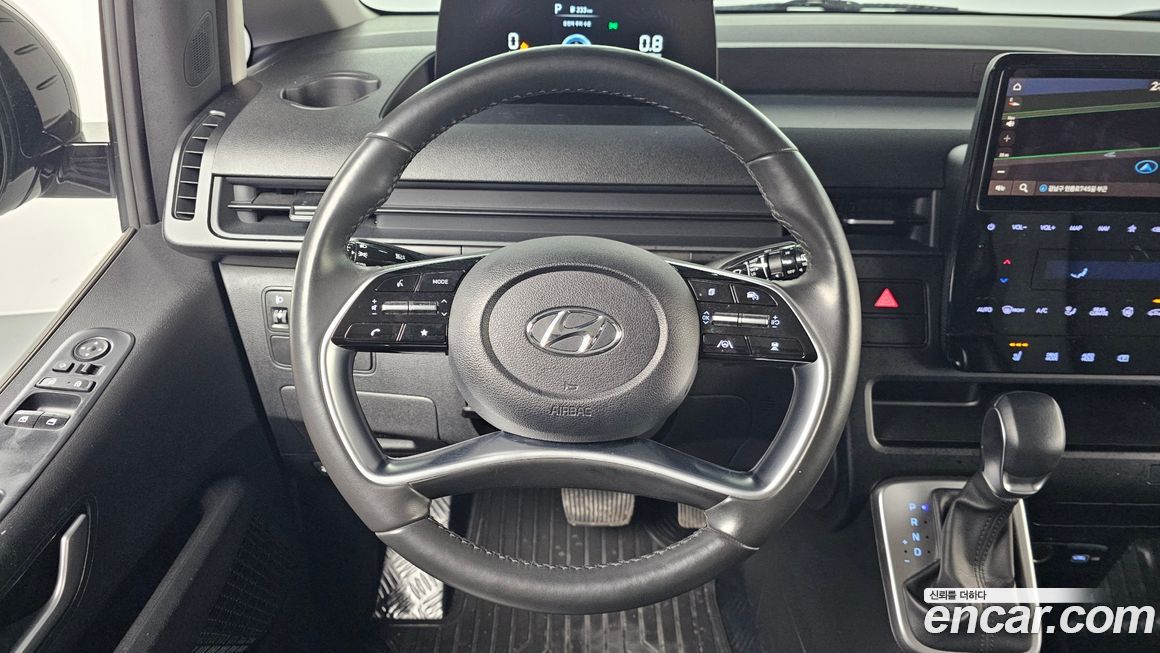 Hyundai Staria 2023