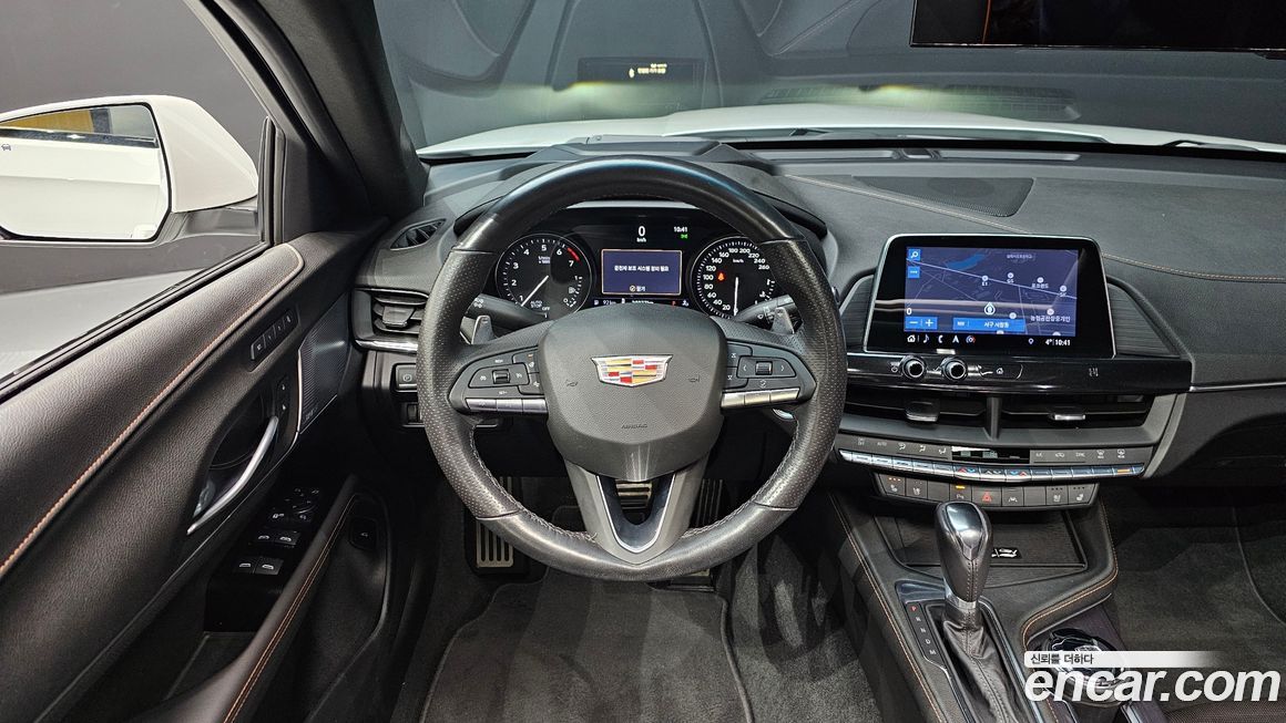 Cadillac CT4 2020