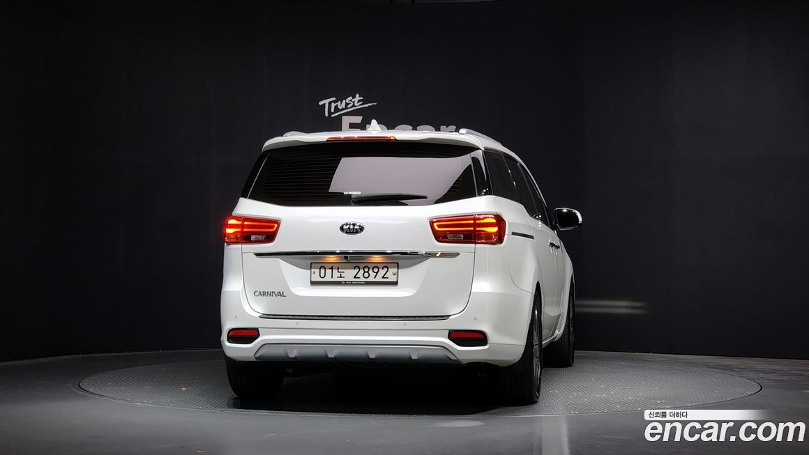 Kia Canival 2019