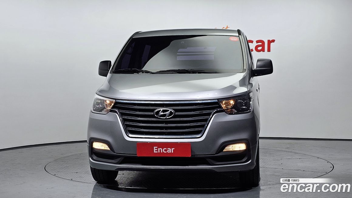 Hyundai Starex 2019