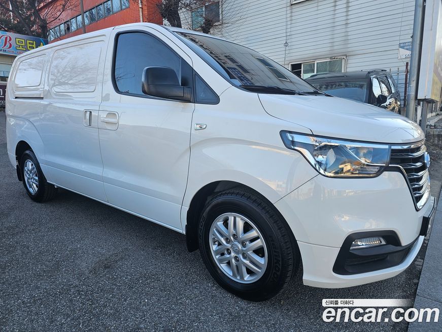 Hyundai Starex 2019